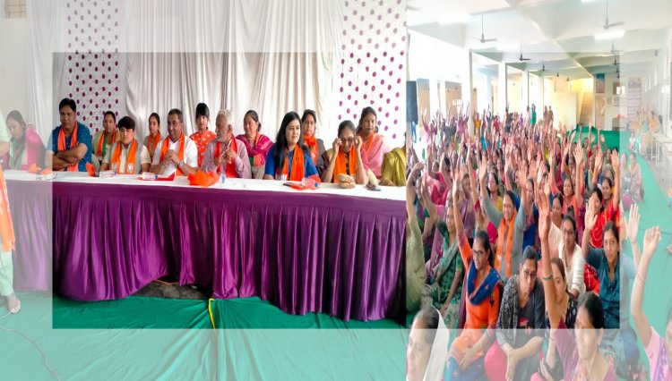 ઊંઝા : એવું તે શું બન્યું કે ભાજપ મહિલા મોરચા નાં પ્રમુખ સ્ટેજ પર રડી પડ્યાં ? કાર્યકરોમાં કેમ છે નારાજગી?