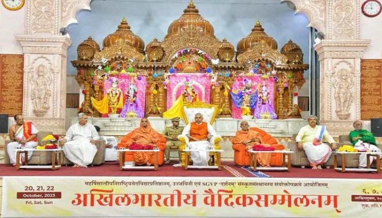 વૈદિક પરંપરા, ભારતીય જીવનમૂલ્યો અને સનાતન ધર્મ જ વિશ્વ શાંતિનો આધાર બની શકે .