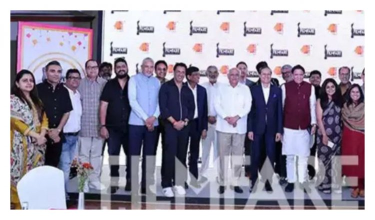 ગુજરાતમાં પ્રથમવાર યોજાશે ફિલ્મફેર એવોર્ડ : જાણો સમય અને સ્થળ