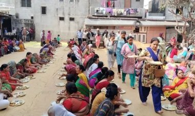 માણાવદર સ્વામિનારાયણ મંદિરે શાકોત્સવ તથા ધર્મસભાનો લાભ લેતા હરિભકતો
